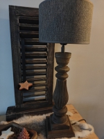 Stoere houten lamp